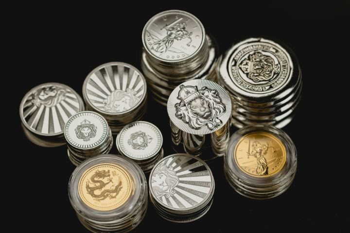 Collectible coins